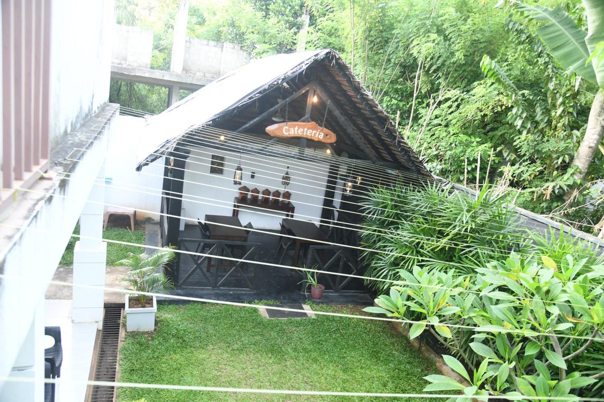 Wild Park Safari Home Stay 우다왈라웨 외부 사진