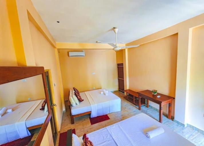 Wild Park Safari Home Stay 우다왈라웨 외부 사진