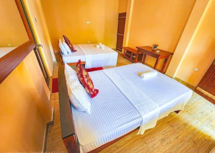 Wild Park Safari Home Stay 우다왈라웨 외부 사진
